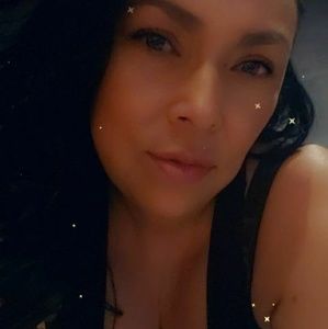 Meet your Posher, Ana